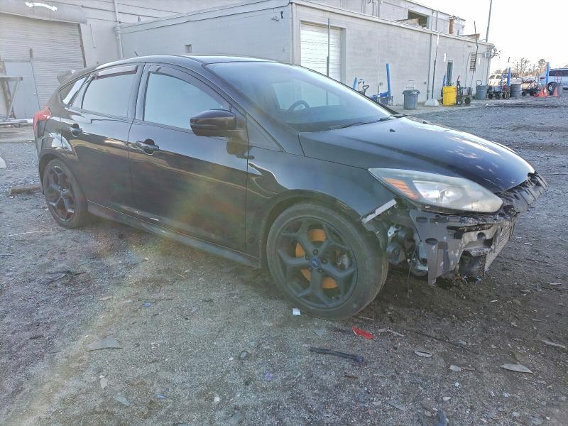 Foto 4 de la subasta – 2014 FORD FOCUS ST con VIN 1FADP3L99EL379035