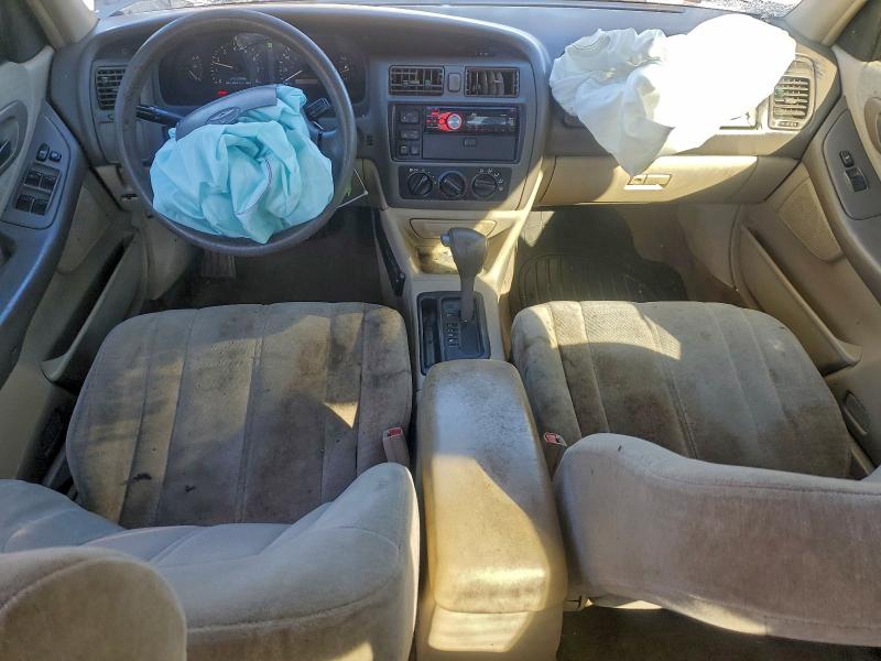 Photo 8 from auction – 1998 TOYOTA AVALON XL with VIN 4T1BF18B8WU266012
