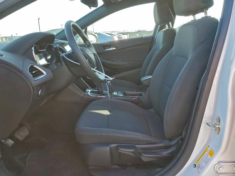Photo 7 from auction – 2018 CHEVROLET CRUZE LT with VIN 3G1BE6SM5JS653231