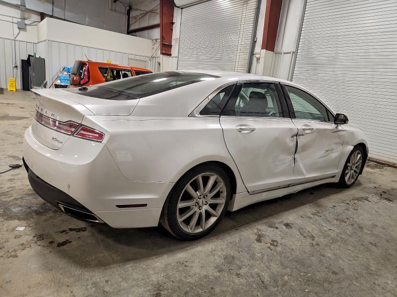 Photo 3 from auction – 2015 LINCOLN MKZ with VIN 3LN6L2G91FR626677
