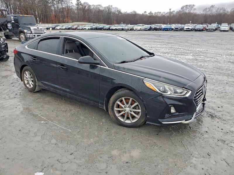 Photo 4 from auction – 2018 HYUNDAI SONATA with VIN 5NPE24AF3JH678434