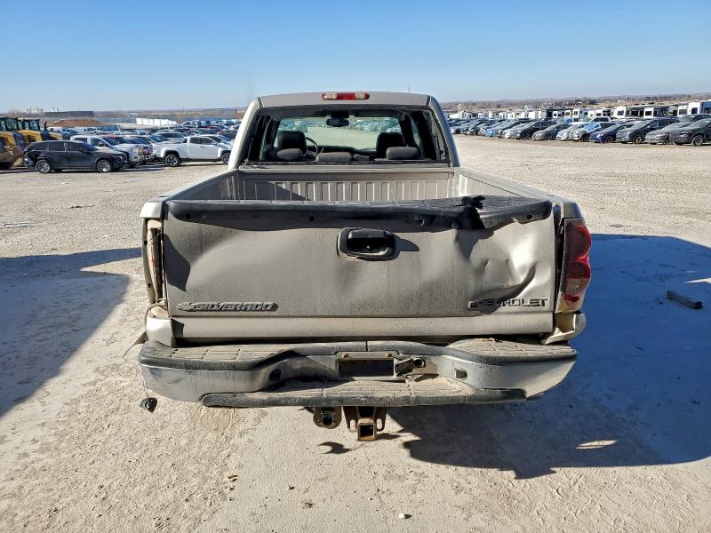 Photo 6 from auction – 2005 CHEVROLET SILVERADO with VIN 1GCGK13U95F873716