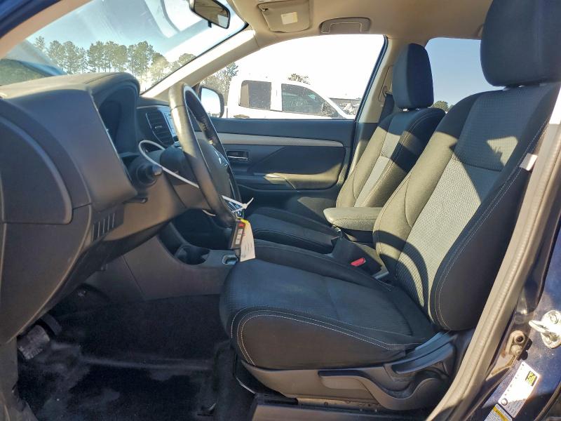 Zdjęcie 7 z aukcji – 2016 MITSUBISHI OUTLANDER z VIN JA4AD3A33GZ006412