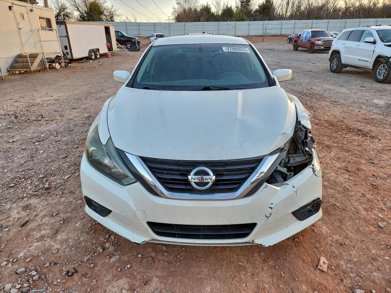 Photo 5 from auction – 2017 NISSAN ALTIMA 2.5 with VIN 1N4AL3AP3HC153531