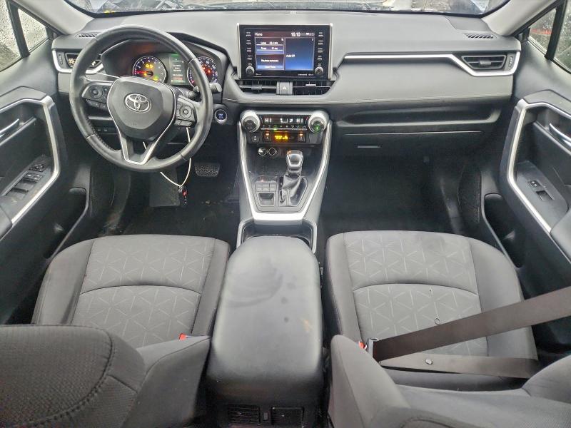 Photo 8 from auction – 2019 TOYOTA RAV4 XLE with VIN JTMP1RFV5KD015804