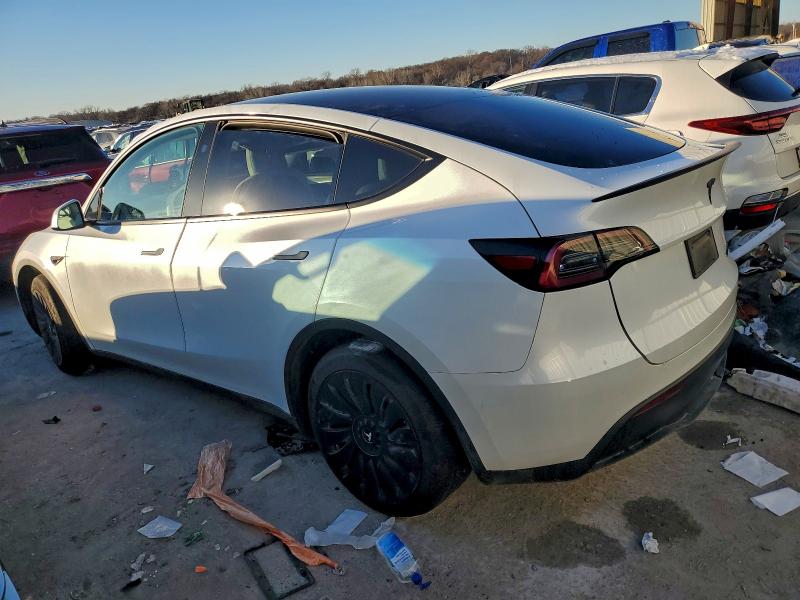 Photo 2 from auction – 2025 TESLA MODEL Y with VIN 7SAYGAEE2SF227643