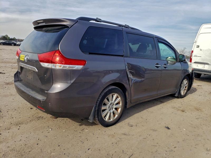 Photo 3 from auction – 2012 TOYOTA SIENNA XLE with VIN 5TDYK3DC0CS202907