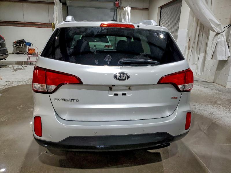 Photo 6 from auction – 2014 KIA SORENTO LX with VIN 5XYKT3A6XEG520194