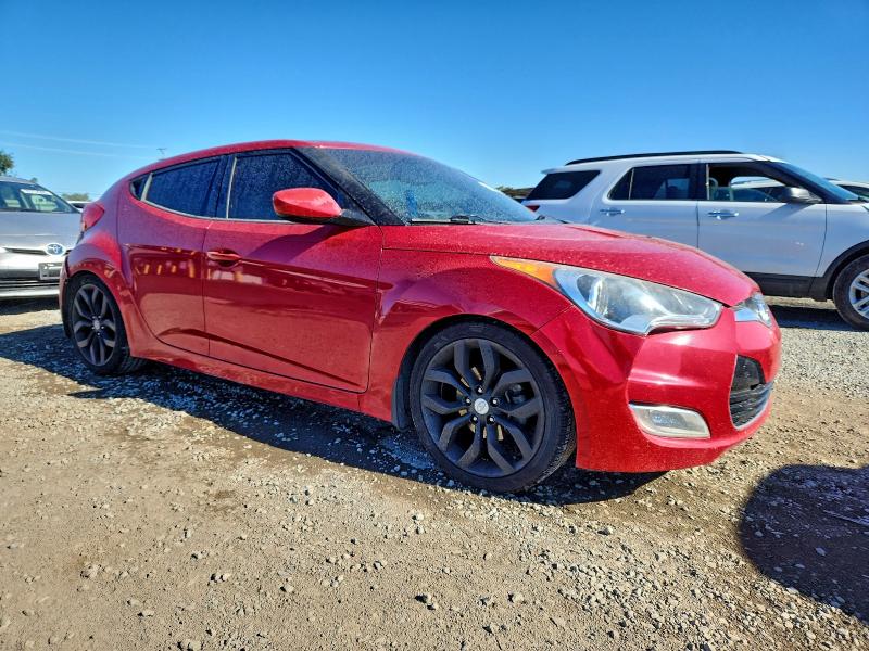 Photo 4 from auction – 2013 HYUNDAI VELOSTER with VIN KMHTC6AD0DU114406