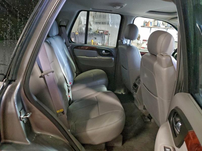 Photo 11 from auction – 2005 GMC ENVOY with VIN 1GKDT13S752267907