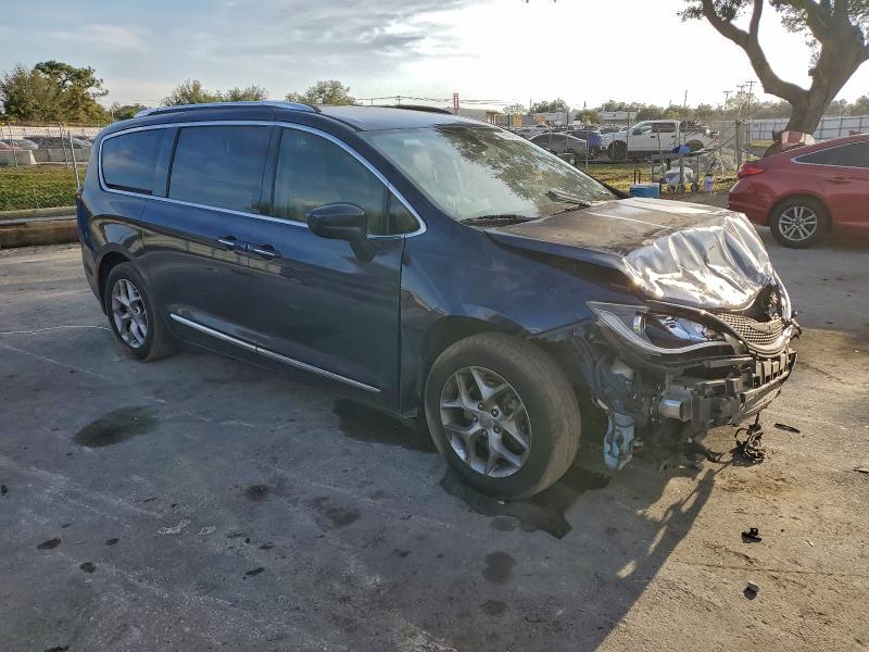 Photo 4 from auction – 2019 CHRYSLER PACIFICA T with VIN 2C4RC1BG3KR561770
