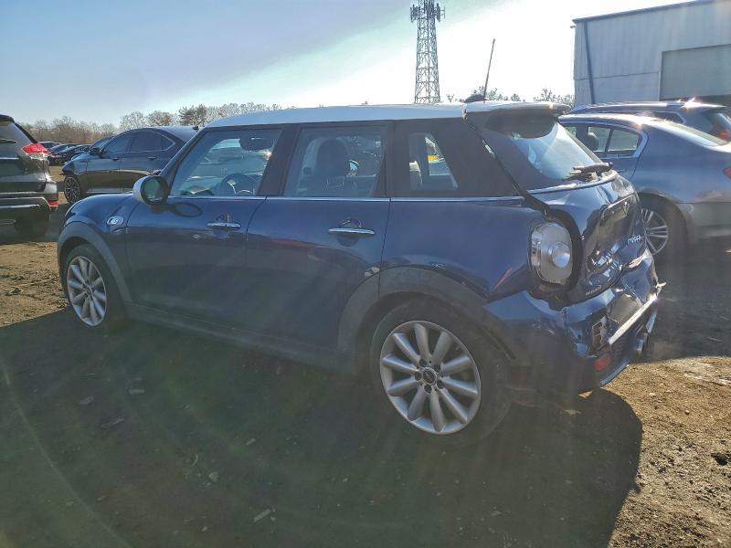 Фото 2 с аукциона – 2018 MINI COOPER S с VIN WMWXU3C50J2F51224