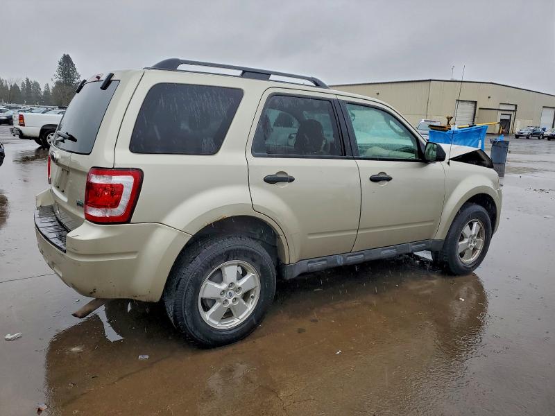 Photo 3 from auction – 2012 FORD ESCAPE XLT with VIN 1FMCU0DG8CKB07102