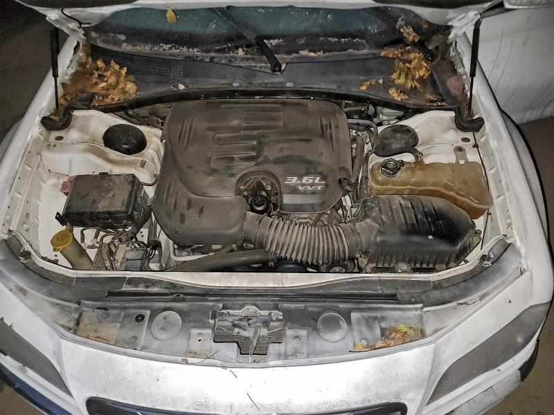 Photo 11 from auction – 2014 CHRYSLER 300 with VIN 2C3CCARG4EH211767