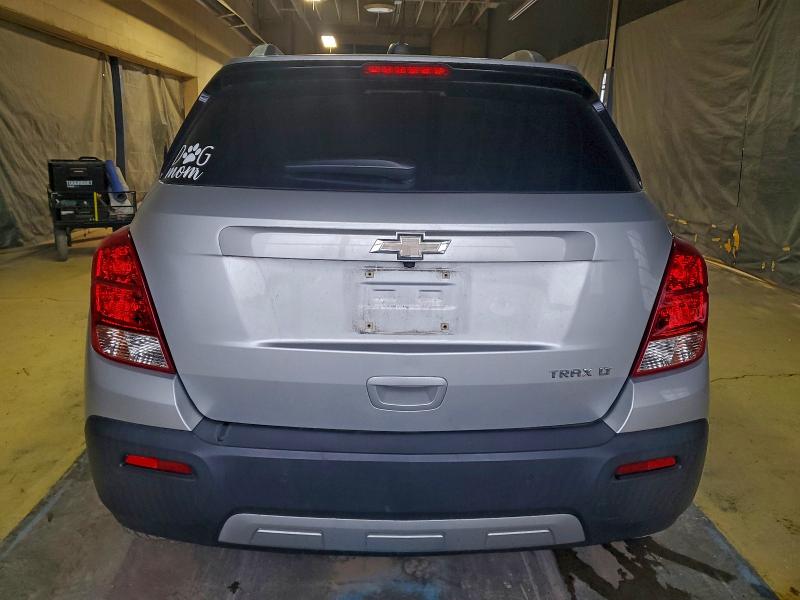 Photo 6 from auction – 2016 CHEVROLET TRAX 1LT with VIN 3GNCJLSBXGL255446