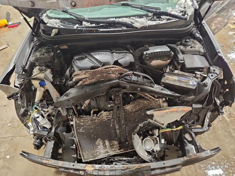 Photo 11 from auction – 2013 HYUNDAI SONATA SE with VIN 5NPEC4AC1DH806659