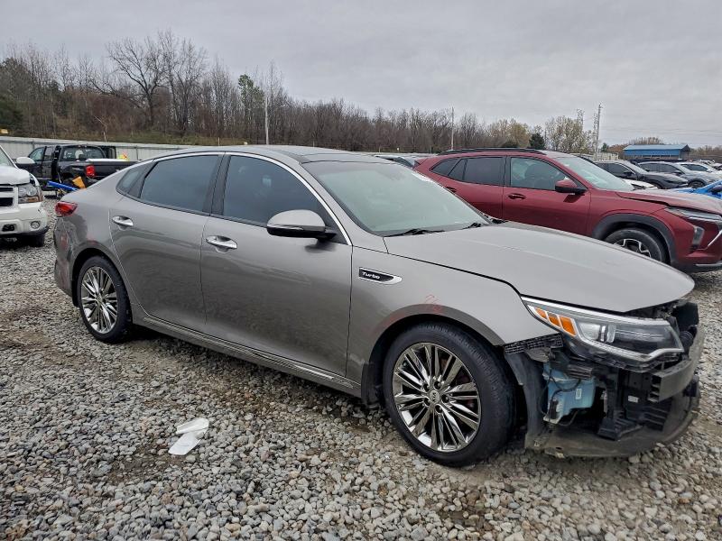 Foto 4 de la subasta – 2016 KIA OPTIMA con VIN 5XXGV4L29GG109991