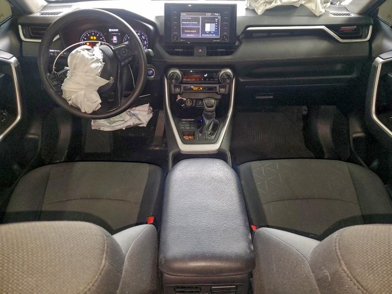 Photo 8 from auction – 2021 TOYOTA RAV4 XLE with VIN 2T3P1RFV2MC165330