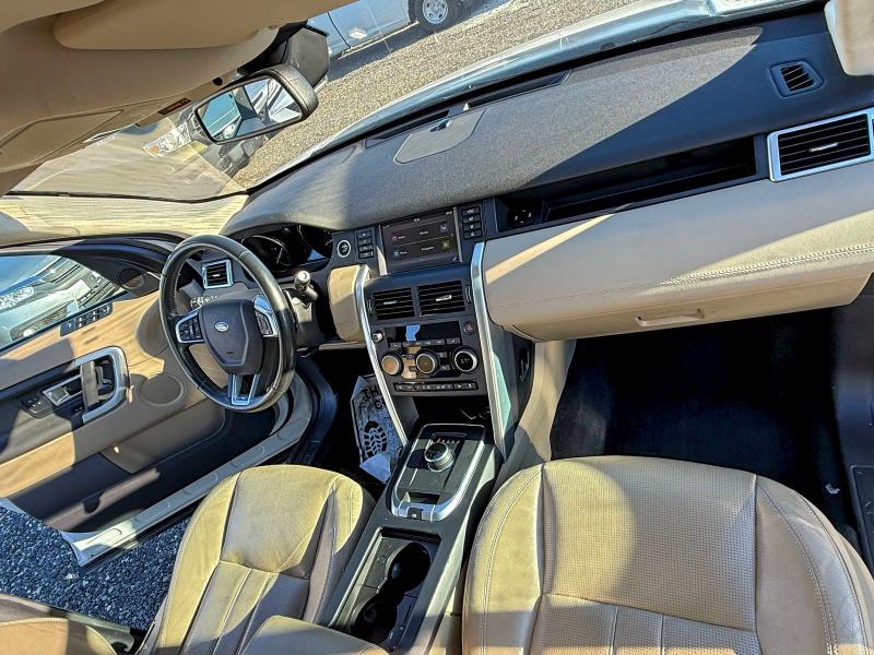 Photo 13 from auction – 2017 LAND ROVER DISCOVERY with VIN SALCR2BG9HH715857
