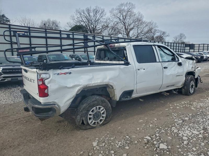Photo 3 from auction – 2022 CHEVROLET SILVERADO with VIN 1GC4YNE71NF275409