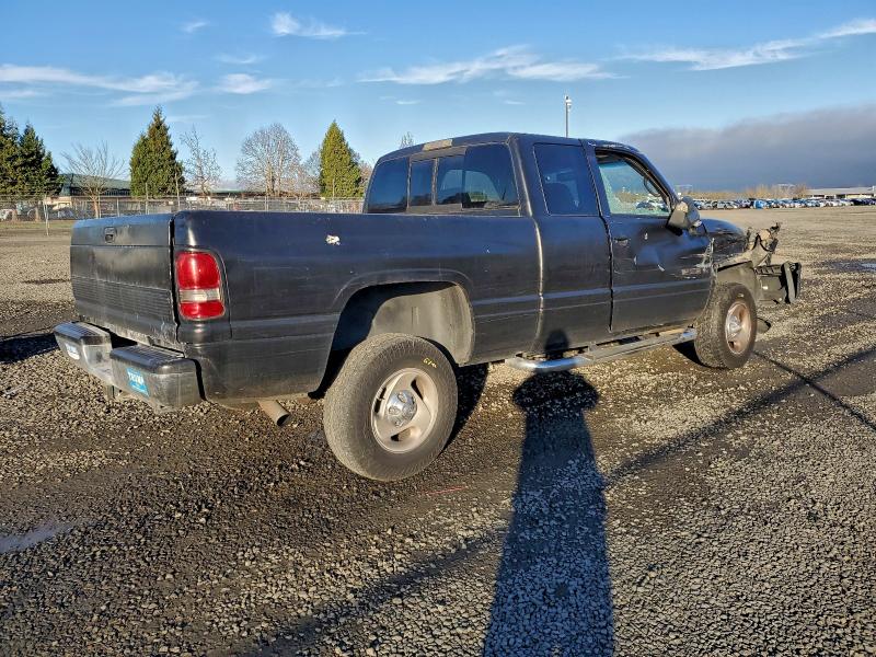 Photo 3 from auction – 1998 DODGE RAM 1500 with VIN 3B7HF12Z4WM268560