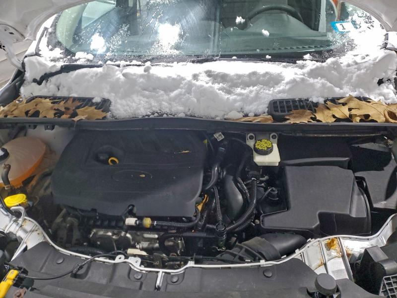 Photo 12 from auction – 2017 FORD ESCAPE SE with VIN 1FMCU9GDXHUB05742