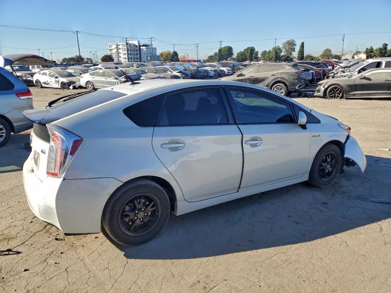 Photo 3 from auction – 2015 TOYOTA PRIUS with VIN JTDKN3DU0F0437725