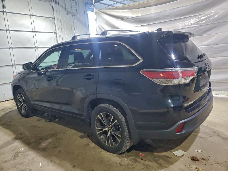 Photo 2 from auction – 2016 TOYOTA HIGHLANDER with VIN 5TDJKRFH5GS310345