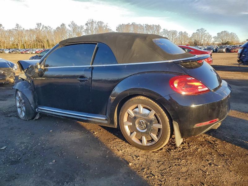 Photo 2 from auction – 2014 VOLKSWAGEN BEETLE with VIN 3VW5X7AT3EM801378