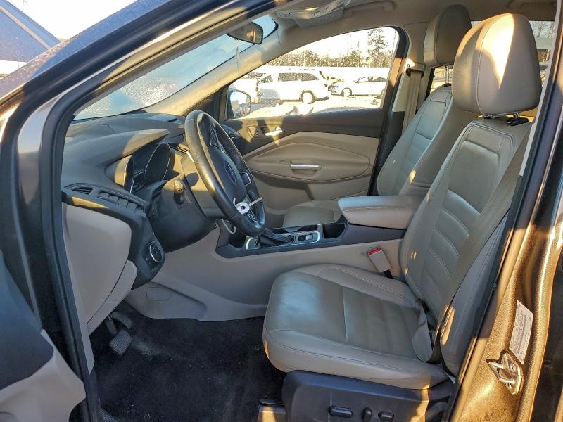 Photo 7 from auction – 2017 FORD ESCAPE SE with VIN 1FMCU0GD2HUC73242