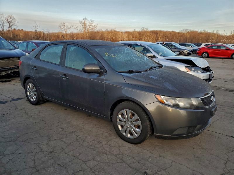 Photo 4 from auction – 2013 KIA FORTE with VIN KNAFU4A26D5723220