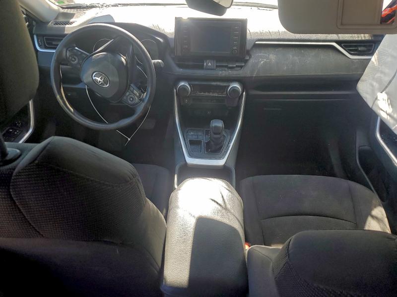 Photo 8 from auction – 2019 TOYOTA RAV4 LE with VIN 2T3H1RFV3KC005667