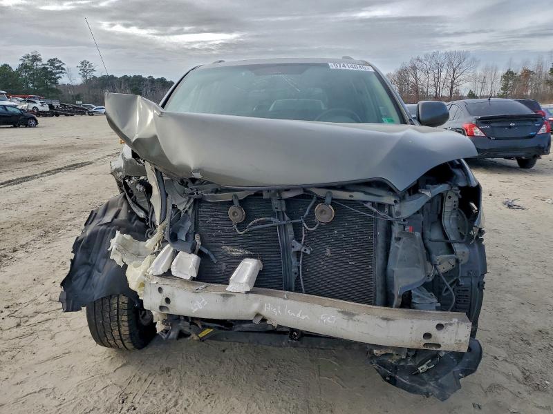 Photo 5 from auction – 2010 TOYOTA HIGHLANDER with VIN 5TDZA3EH8AS001383