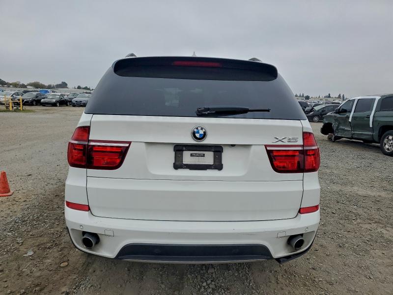 Photo 6 from auction – 2013 BMW X5 XDRIVE3 with VIN 5UXZW0C56D0B93372
