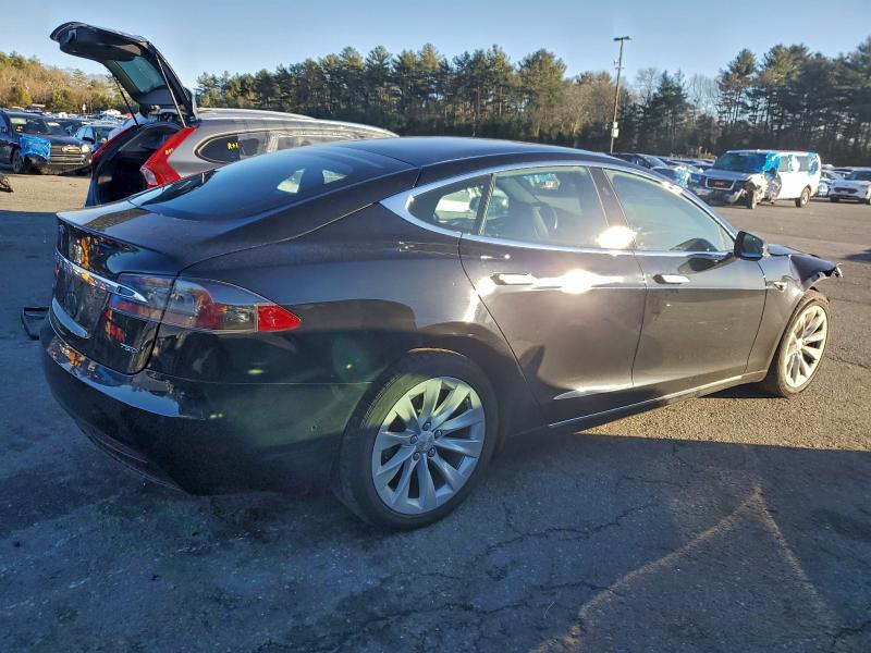 Photo 3 from auction – 2019 TESLA MODEL S with VIN 5YJSA1E21KF300012