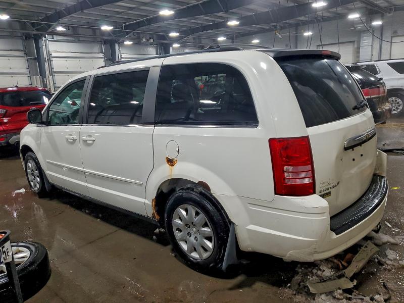 Photo 2 from auction – 2010 CHRYSLER TOWN & COU with VIN 2A4RR4DE8AR309596