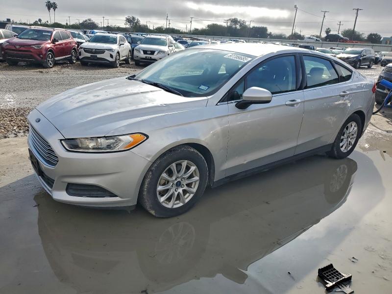 FORD FUSION S 2016 with VIN 3FA6P0G79GR234680 - Photo from auction