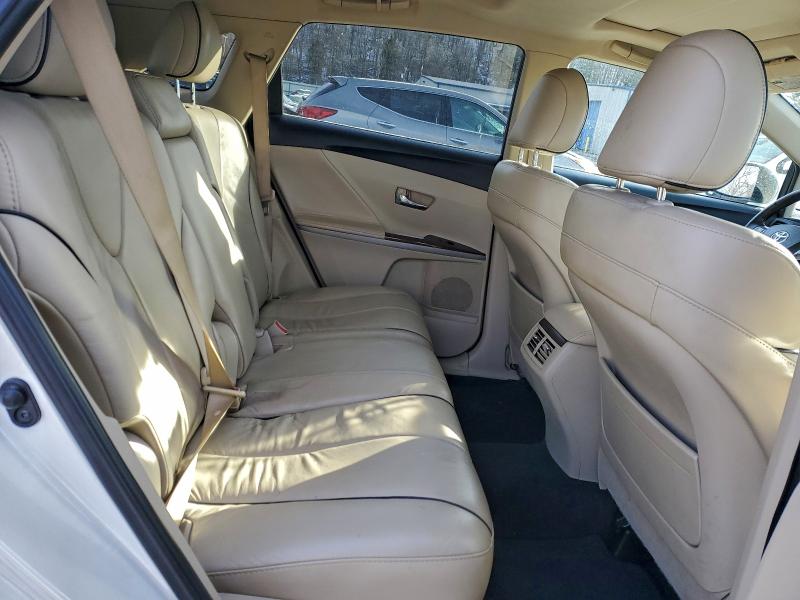 Photo 11 from auction – 2010 TOYOTA VENZA with VIN 4T3BA3BB0AU013270