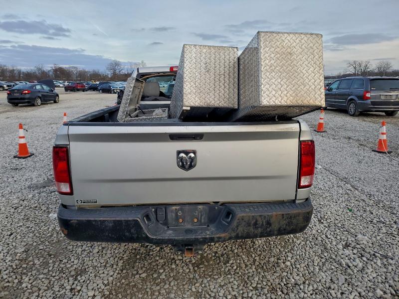 Photo 6 from auction – 2017 RAM 1500 ST with VIN 3C6JR6DT0HG632853