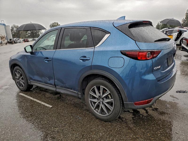 Photo 2 from auction – 2018 MAZDA CX-5 TOURI with VIN JM3KFACM7J1381831