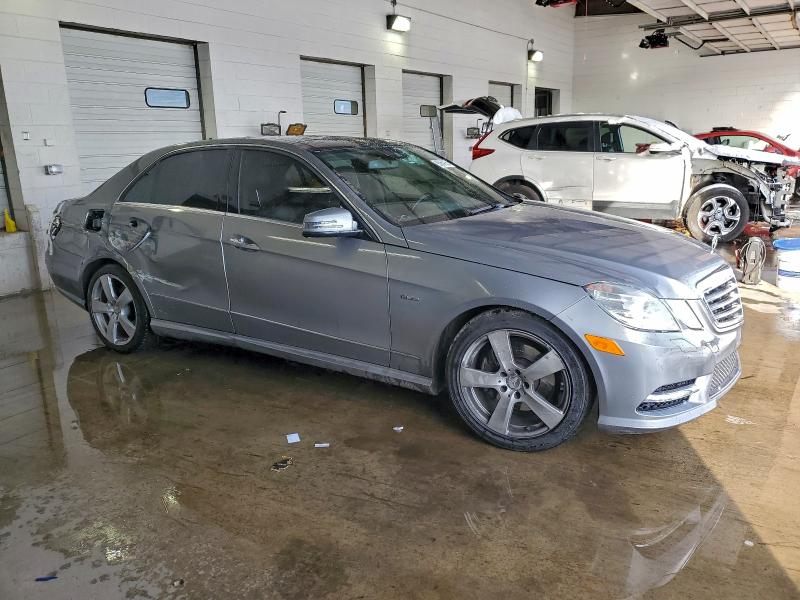 Photo 4 from auction – 2012 MERCEDES-BENZ E 350 4MAT with VIN WDDHF8JB6CA635454