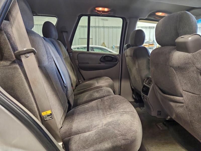 Photo 11 from auction – 2004 CHEVROLET TRAILBLAZE with VIN 1GNDT13S442167734