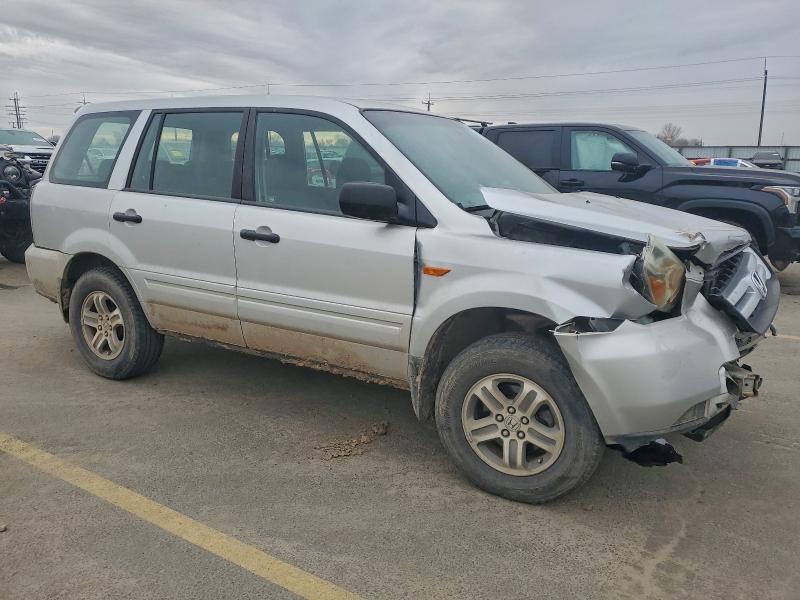 Photo 4 from auction – 2006 HONDA PILOT LX with VIN 2HKYF18176H543328