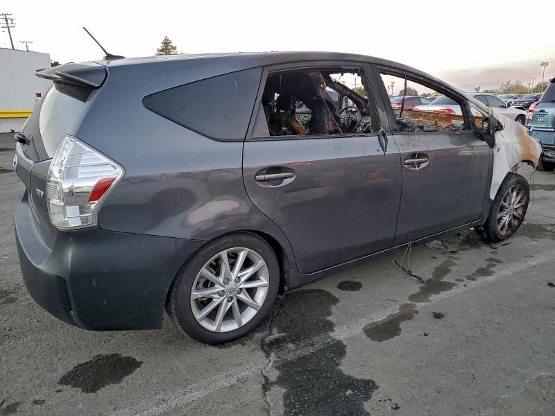 Photo 3 from auction – 2013 TOYOTA PRIUS V with VIN JTDZN3EU1D3225053