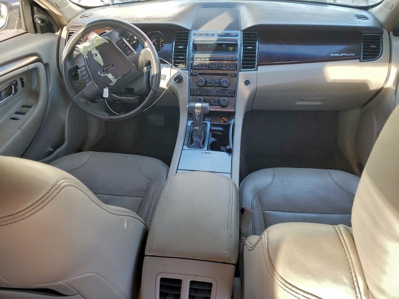 Photo 8 from auction – 2010 FORD TAURUS LIM with VIN 1FAHP2FW2AG164659