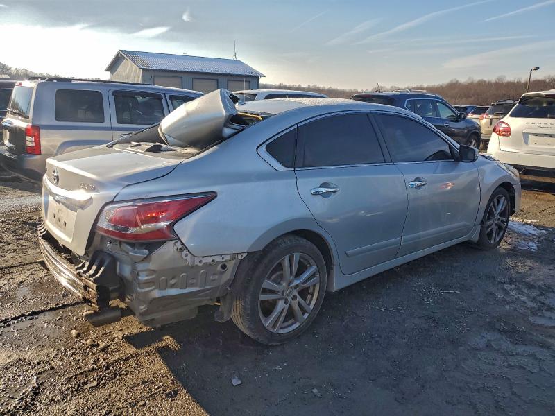 Photo 3 from auction – 2015 NISSAN ALTIMA 3.5 with VIN 1N4BL3AP8FC117559