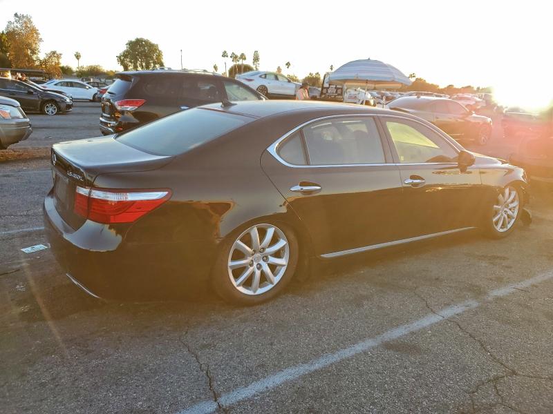 Photo 3 from auction – 2007 LEXUS LS 460L with VIN JTHGL46FX75004268
