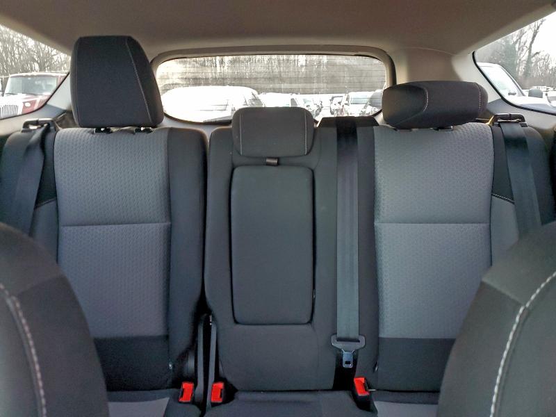 Photo 10 from auction – 2017 FORD ESCAPE SE with VIN 1FMCU0GD8HUE00205