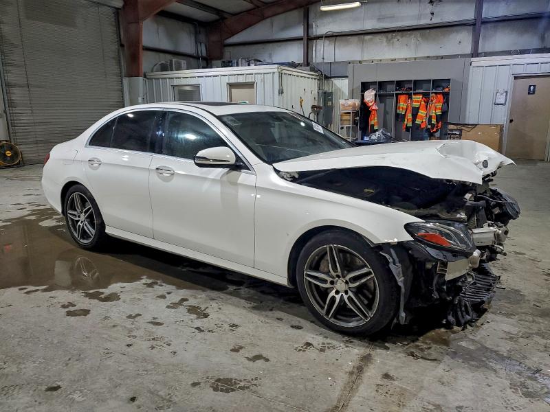 Photo 4 from auction – 2017 MERCEDES-BENZ E 300 with VIN WDDZF4JB3HA183080