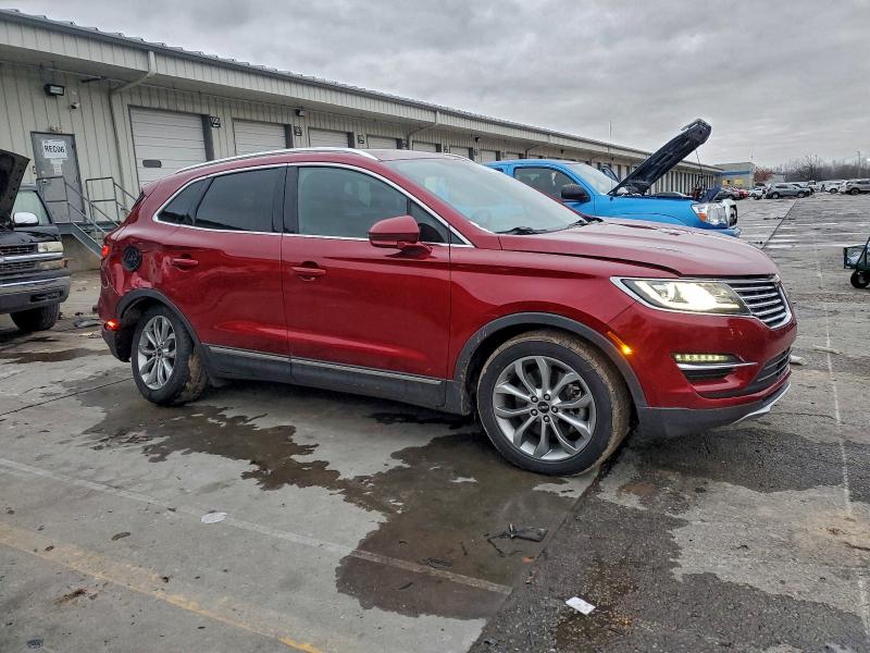 Photo 4 from auction – 2017 LINCOLN MKC SELECT with VIN 5LMCJ2C93HUL08826